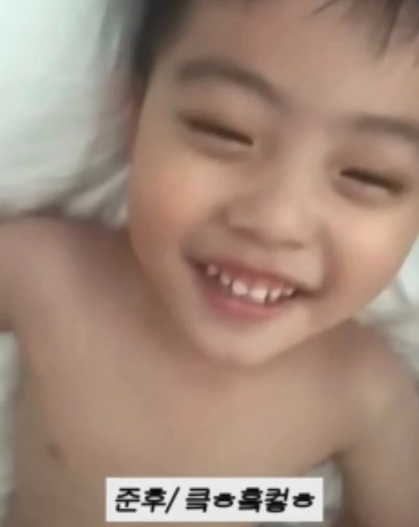 Hot nhất xứ Hàn: Con trai Lee Byung Hun lộ diện, visual gây ngỡ ngàng! - Hình 2