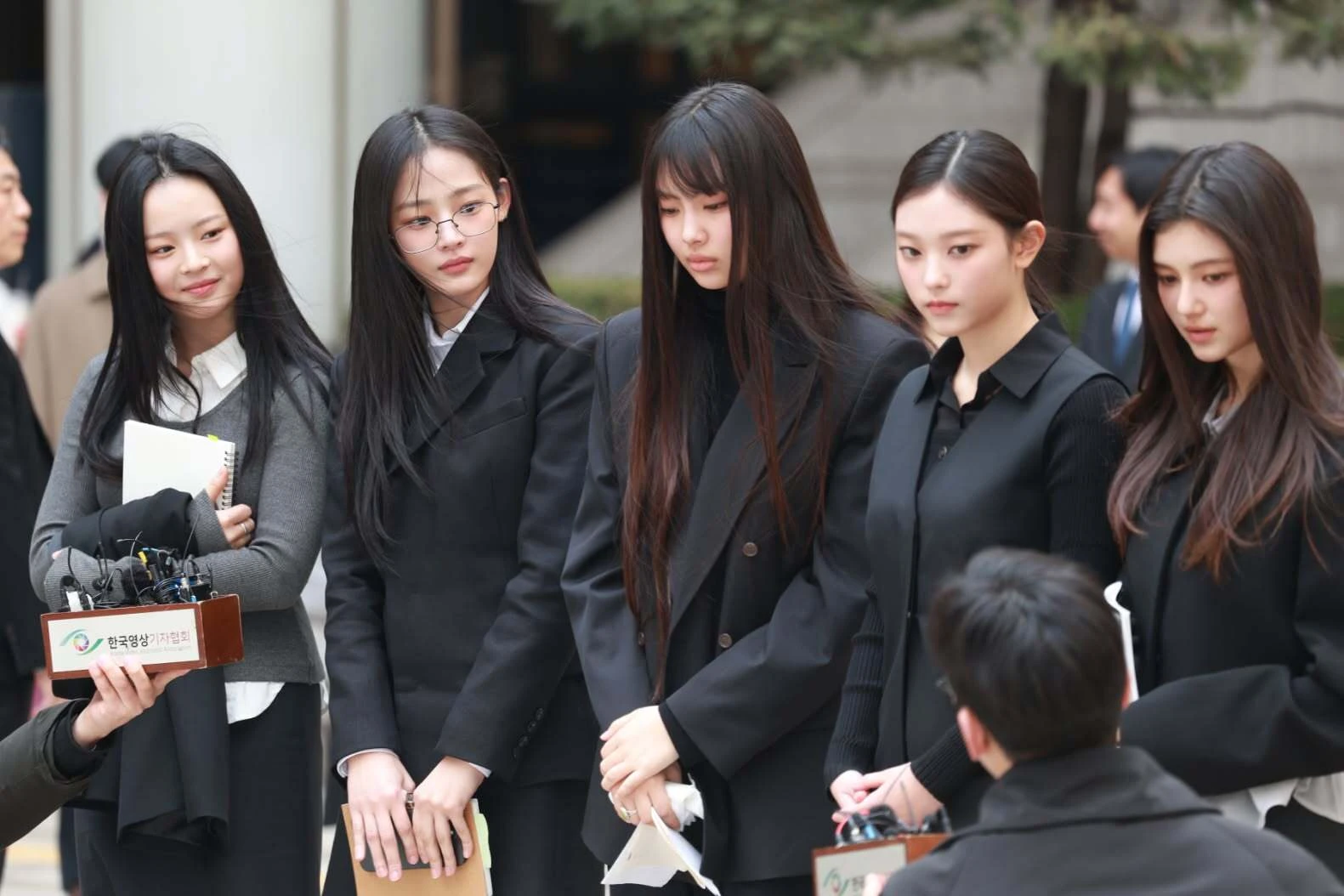 NewJeans thua kiện - Hình 3