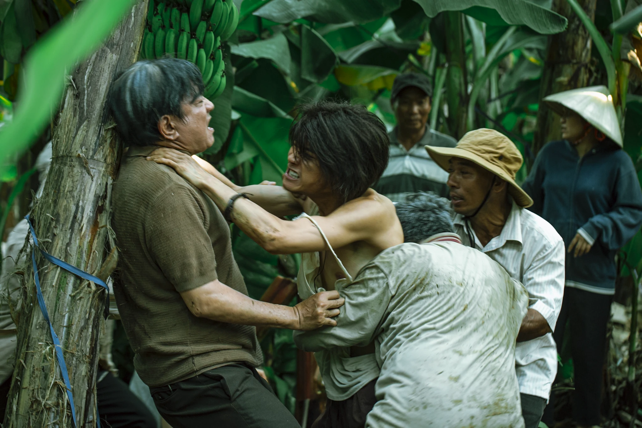 Thiên An vắng bóng hoàn toàn khỏi thảm đỏ Cải mả - Hình 8