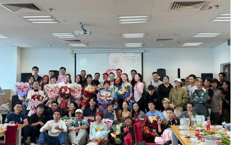 Hình ảnh mới nhất của Phương Oanh khiến nhiều người thở phào nhẹ nhõm - Hình 1