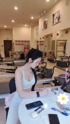 Chu Thanh Huyền dáng đẹp thế này mà vẫn bị bodyshaming? - Hình 2