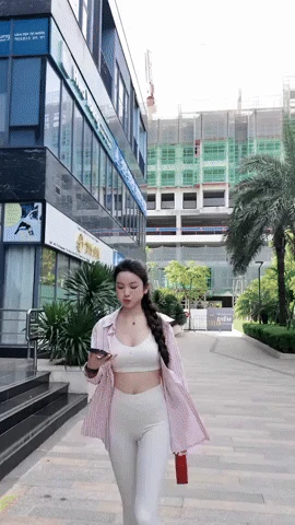 Chu Thanh Huyền dáng đẹp thế này mà vẫn bị bodyshaming? - Hình 1