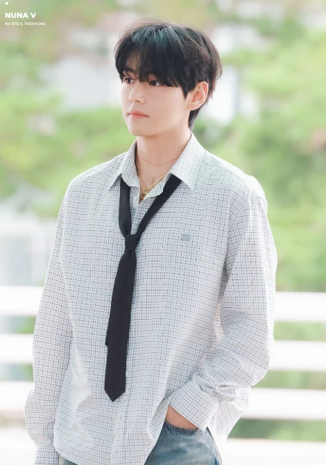 Jennie và V cùng nhau nắm tay đến Paris, tiếp tục lộ hint hẹn hò, fan sốc? - Hình 6