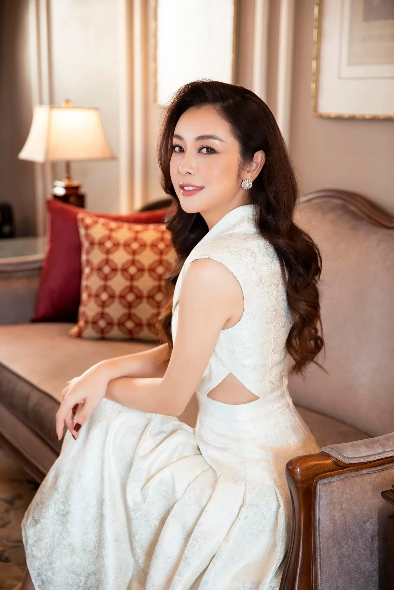 Nhan sắc của mỹ nhân Việt có 1 con riêng, tái hôn với đại gia, 40 tuổi được cưng chiều, làm bà chủ spa - Hình 9