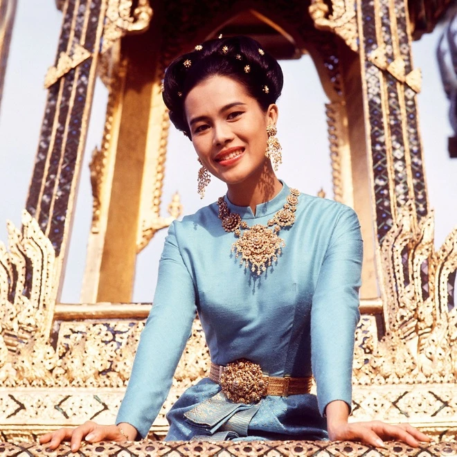 Ngu Thư Hân đi đâu cũng bị tẩy chay, người Thái phẫn nộ vì chiếc váy oan nghiệt - Hình 5