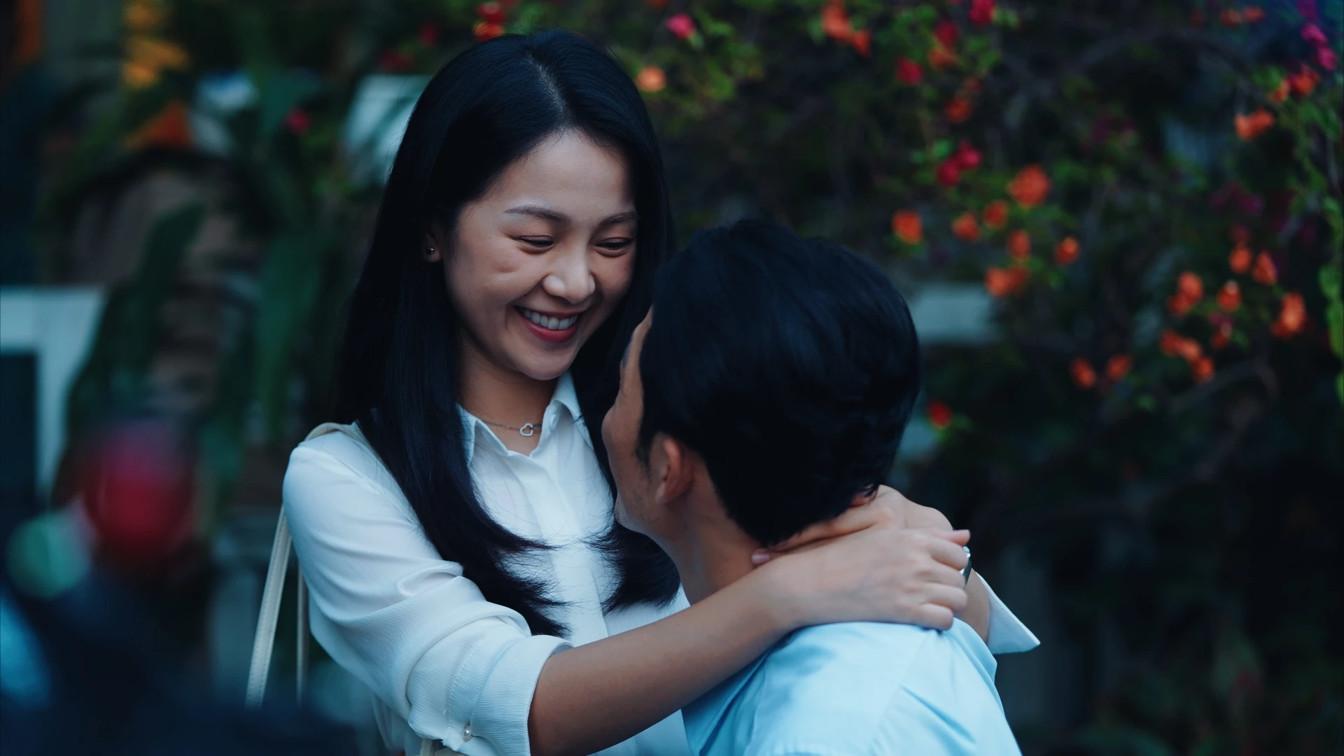 Cặp sao Việt bị đồn phim giả tình thật vì ngọt từ phim đến đời, ai nấy mê mệt ánh mắt của nhà trai - Hình 1