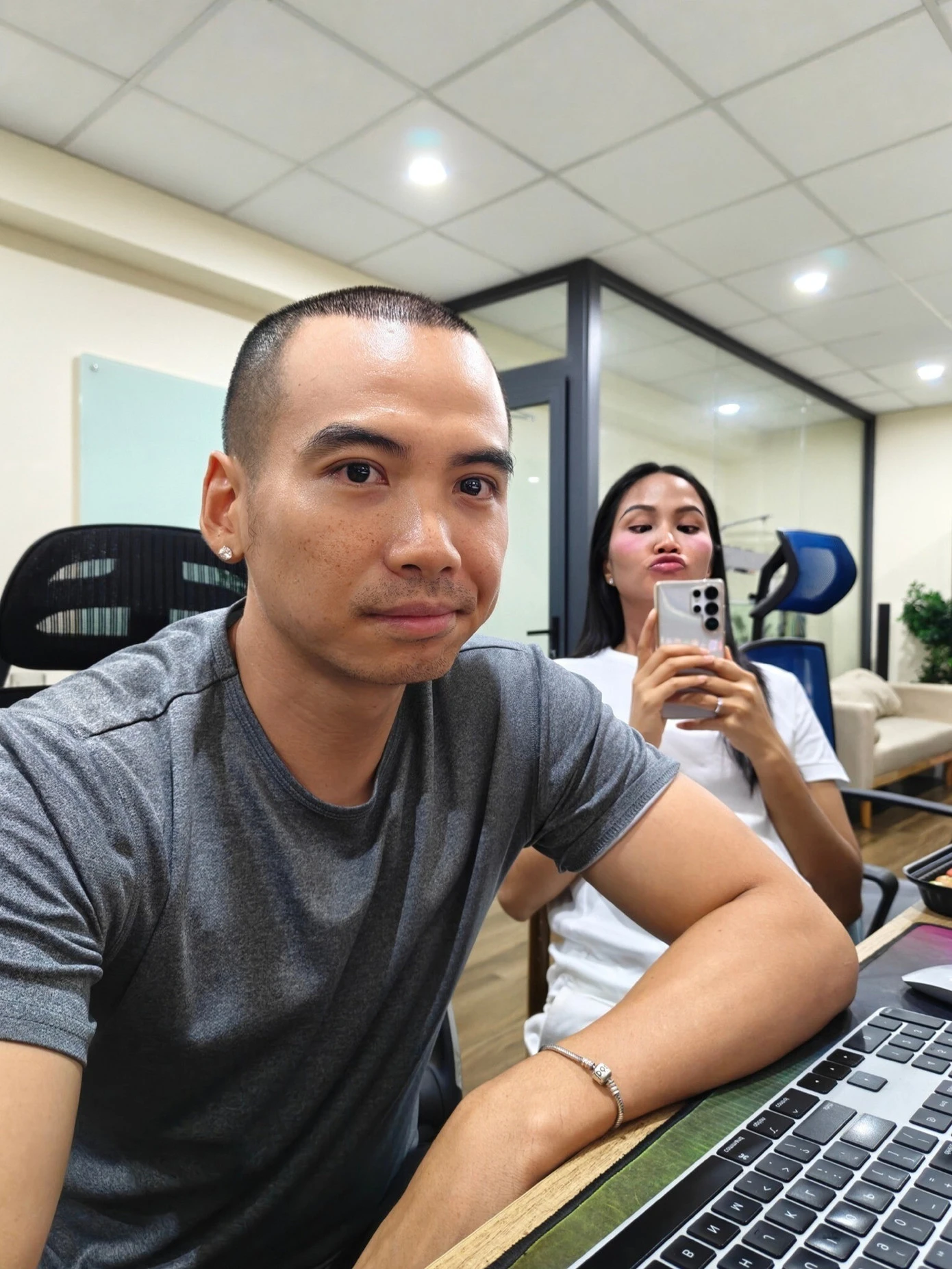 Khủng hoảng của HHen Niê và lời cảnh tỉnh vùng cấm đời tư - Hình 3