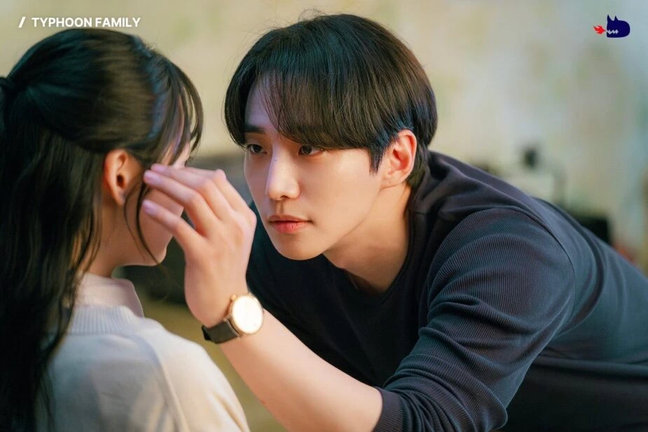 Phim của Lee Jun Ho bị chê dữ dội dù đạt Top 1 rating - Hình 1