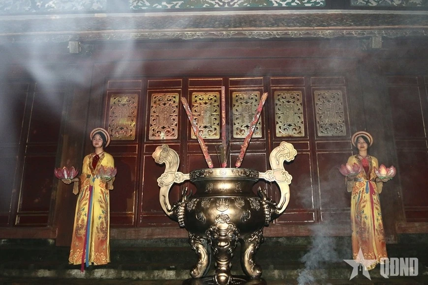 Sức hút đặc biệt của Ngọc Sơn - đêm huyền bí - Hình 5