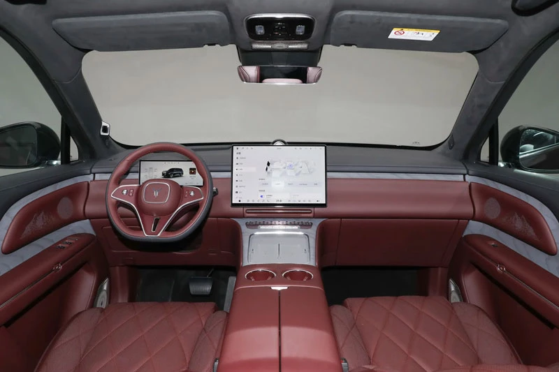 SUV siêu sang giá gần 1,7 tỷ đồng, cạnh tranh với Rolls-Royce Cullinan - Hình 6