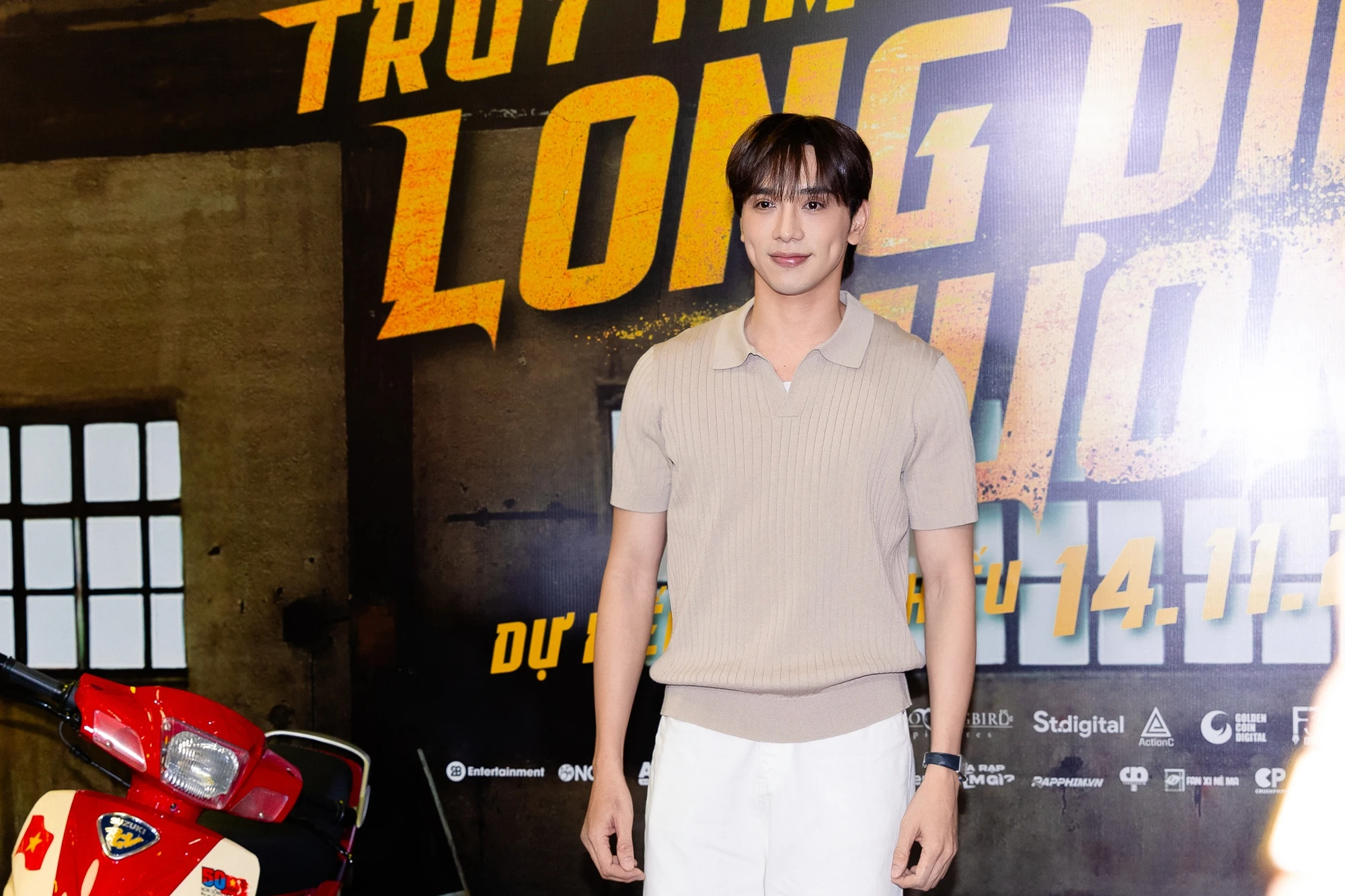 Thảm đỏ HOT nhất hôm nay: Doãn Quốc Đam lên đồ đúng chuẩn tổng tài, Quỳnh Châu - Trâm Anh hóa nàng thơ ngọt ngào - Hình 8