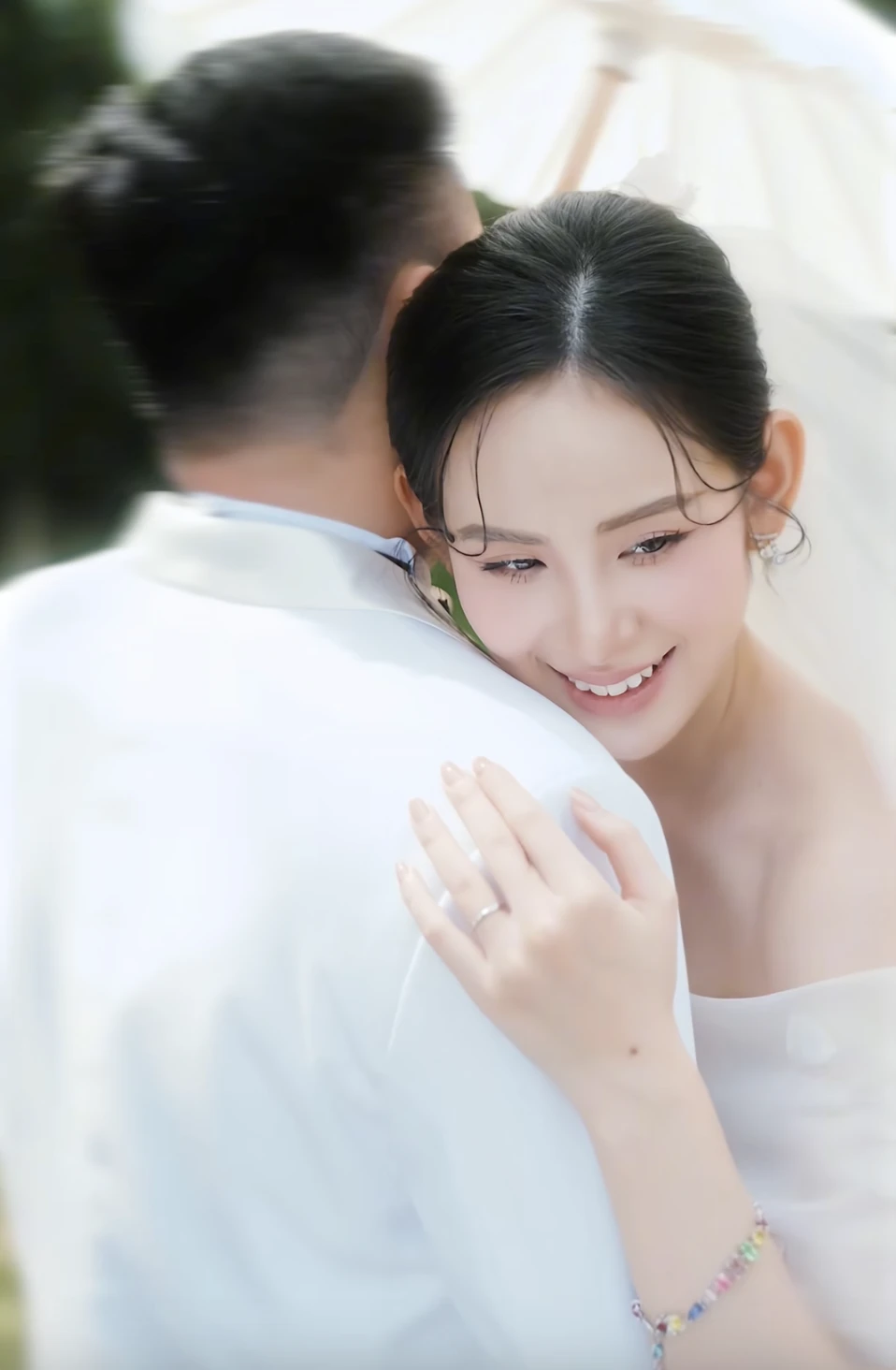 Thêm 1 mỹ nhân Việt công khai ảnh cưới với thiếu gia tập đoàn lớn! - Hình 7