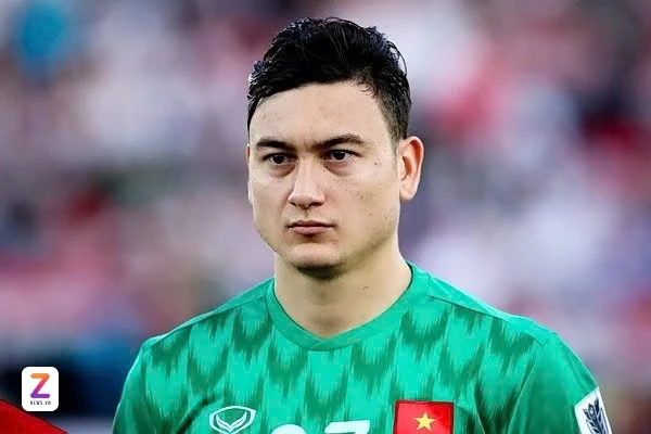 Văn Lâm chấn thương trong buổi tập đầu tiên của tuyển Việt Nam - Hình 1