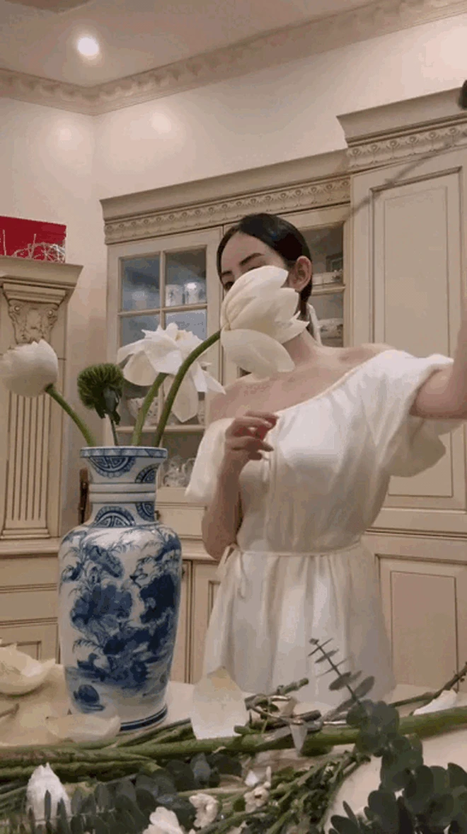 Bên trong biệt thự xa hoa Hương Liên sống trước khi về làm dâu cựu Chủ tịch tập đoàn - Hình 9