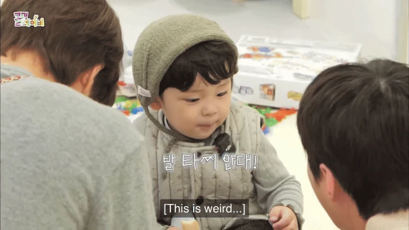 Không ngờ hoàng tử showbiz là người như vậy, đến con nít còn sợ đến sang chấn tâm lý? - Hình 1