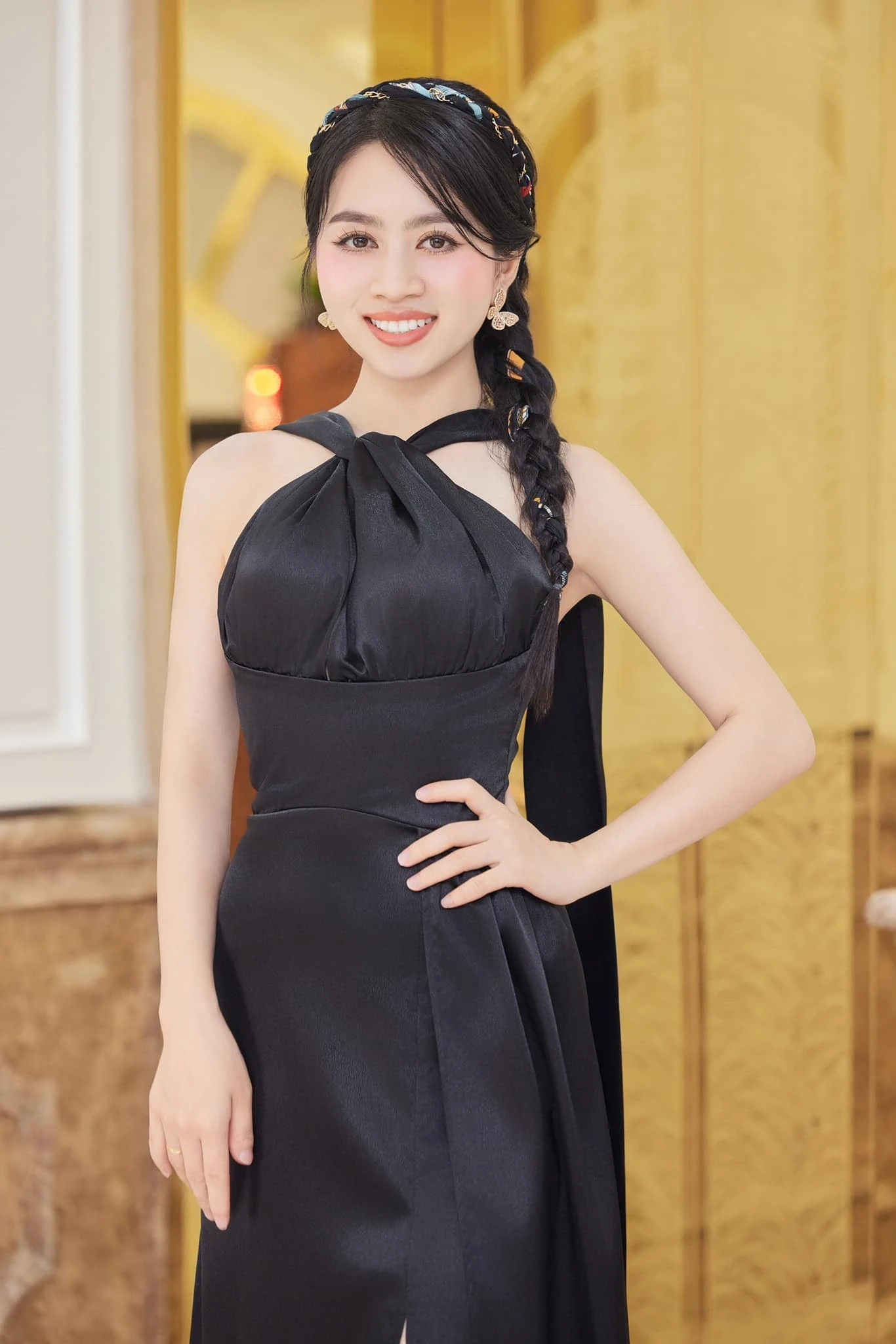 Mailisa giàu có bậc nhất nhưng lại cưới con dâu giúp việc cho quý tử, lý do sốc - Hình 7