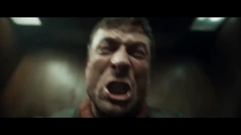 Tom Cruise chỉ cho đồng nghiệp kém 26 tuổi cách sống sót khi đóng cảnh mạo hiểm - Hình 2