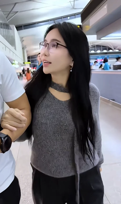 Bà Phương Hằng nói về tung tích của sếp Mailisa, réo một nữ danh hài nổi tiếng - Hình 7