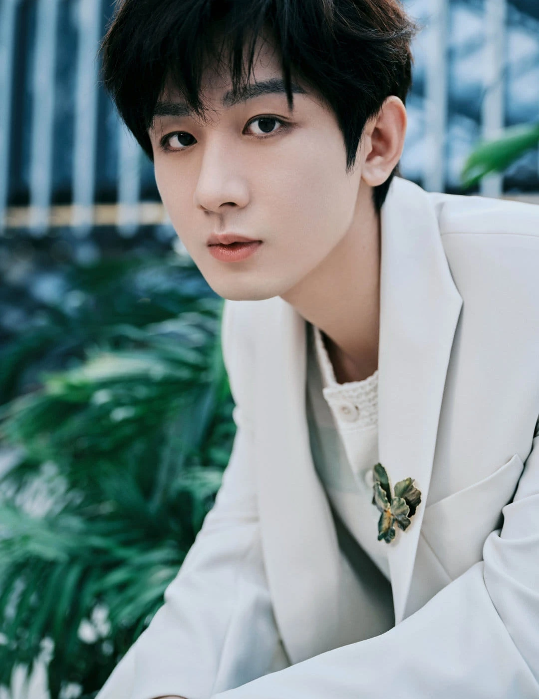 Mỹ nam đang hot bỗng chán showbiz, đổi nghề đi làm nails? - Hình 3