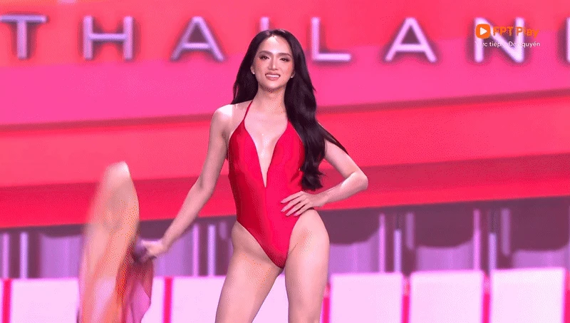 Bán kết Miss Universe: Hương Giang trình diễn cực bốc lửa, 1 thí sinh mặc kín mít thi bikini - Hình 2