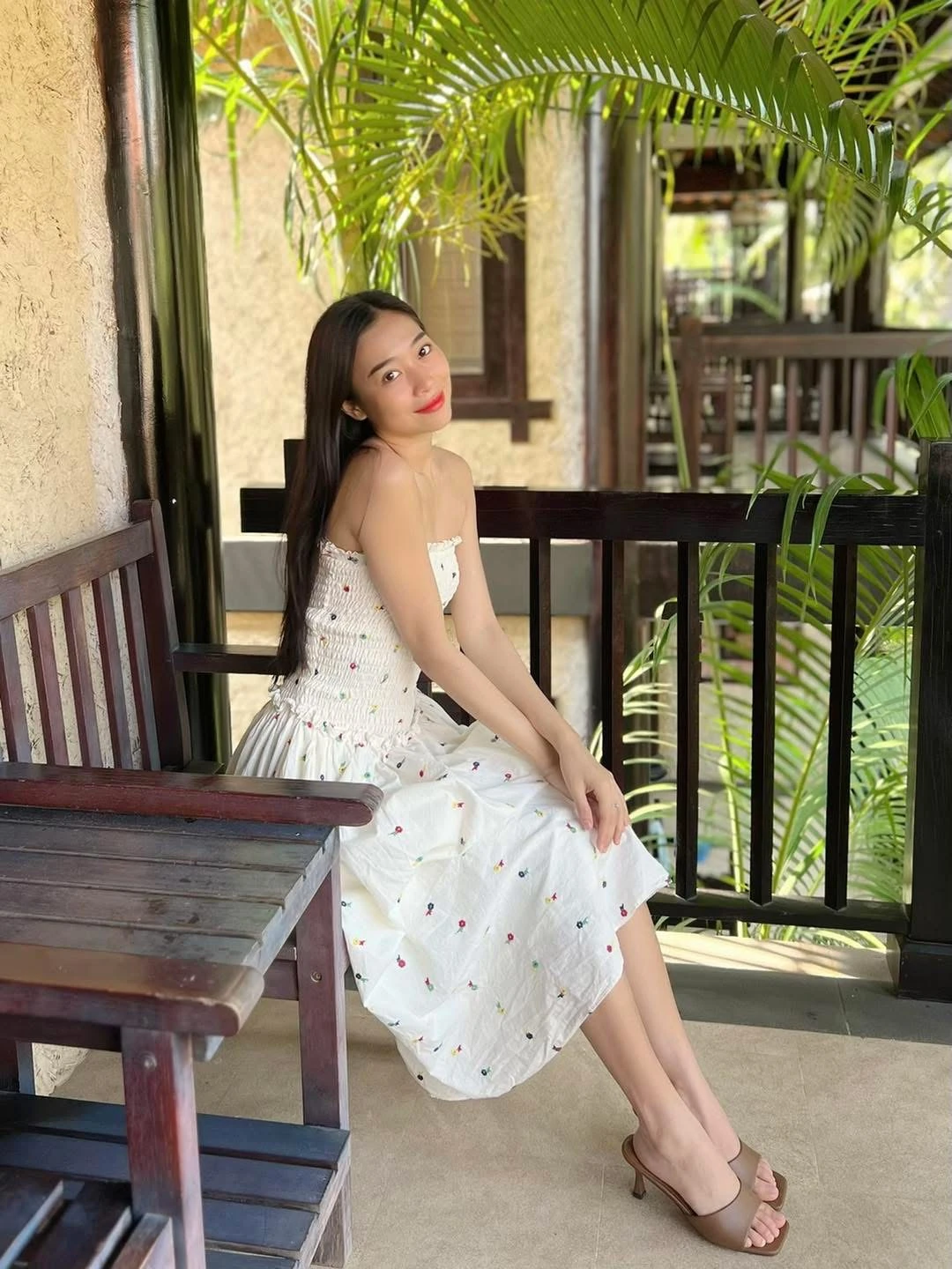 Nữ diễn viên từng thi hoa hậu đang gây sốt màn ảnh Việt là ai? - Hình 10