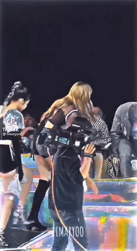 2 triệu người ùa vào xem clip tố BLACKPINK xấu tính, cay cú với BTS ra mặt - Hình 2