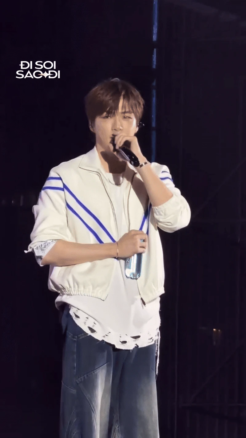 Center quốc dân Kpop gửi lời chia sẻ đến người dân vùng lũ, xúc động sau 2 năm trở lại Việt Nam - Hình 1