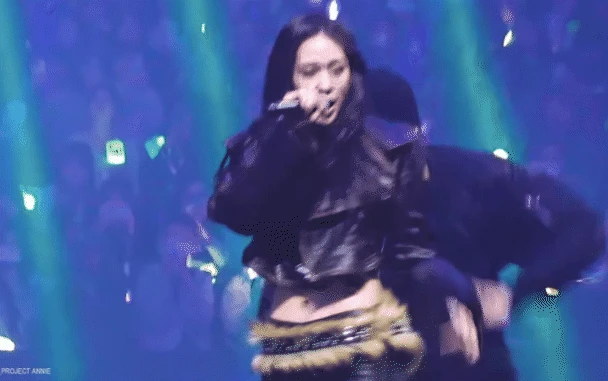 Công chúa tài phiệt bị tố vi phạm pháp luật, được thiên vị quá đà - Hình 7