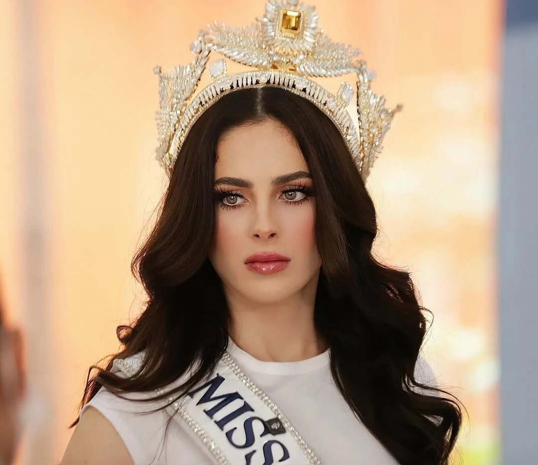 Tân MU 2025 bị soi gia thế khủng, nghi đi cửa sau ẵm trọn vương miện? - Hình 6