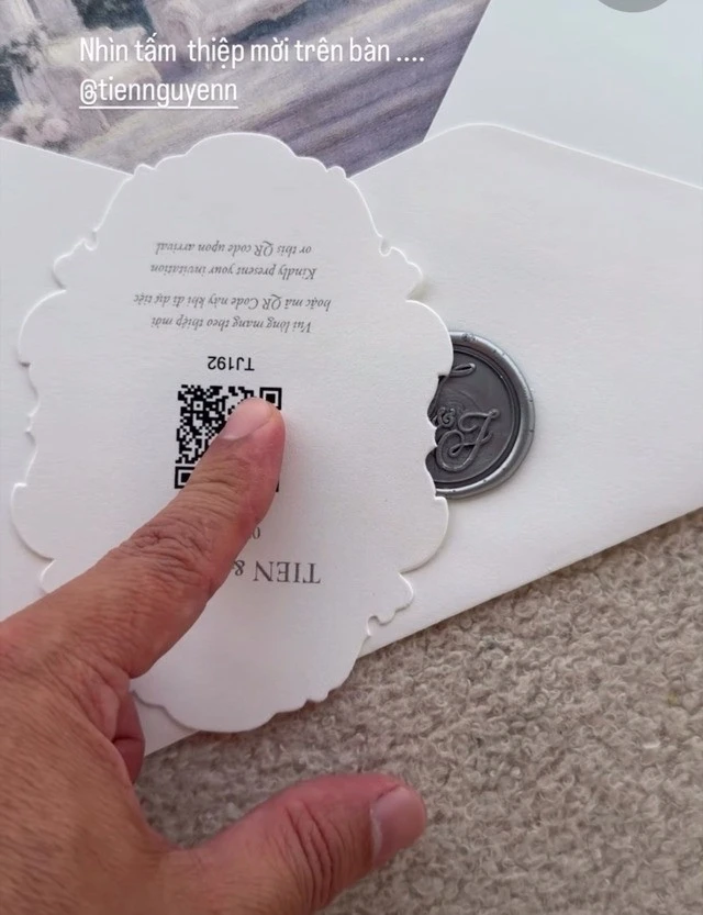 Bố chồng Hà Tăng làm điều đặc biệt trong đám cưới Tiên Nguyễn, 1 điểm bất ngờ! - Hình 2