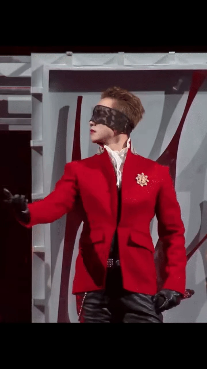 Sơn Tùng chơi Halloween muộn quá, nhưng visual quá nét! - Hình 1