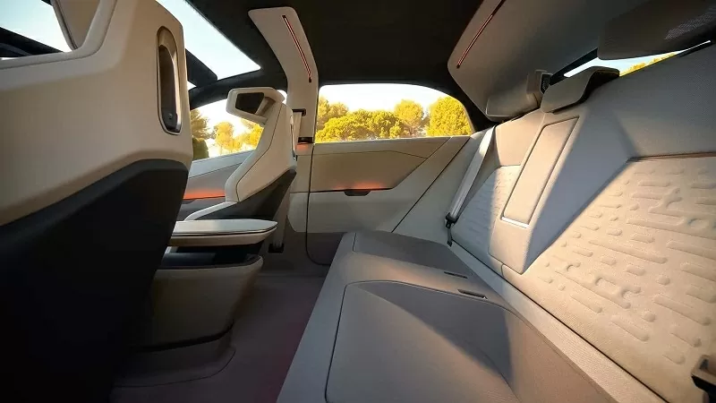 Toyota Corolla Concept lộ diện với diện mạo đậm chất tương lai - Hình 7