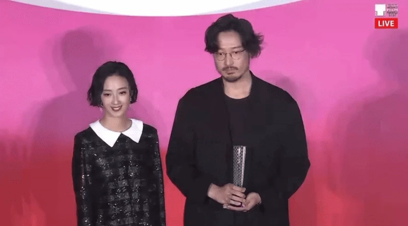 Drama căng đét: 1 sao nam khiến Phạm Băng Băng và Ảnh hậu Cbiz bỏ ngang giải về nước, đăng đàn mỉa mai - Hình 1