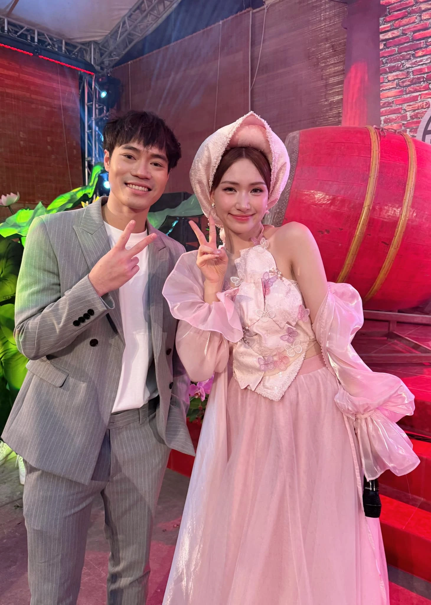 Hòa Minzy làm lộ người yêu Văn Toàn, công khai trả nợ, nghi cạch mặt nghỉ chơi? - Hình 7