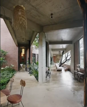 Tiết kiệm 10 năm để xây nhà cho bố mẹ, đào xong cái móng đã cạn tiền vì 1 sai lầm - Hình 4