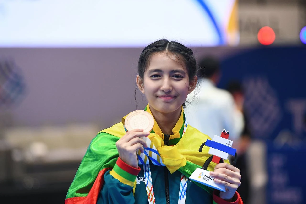 Mê mẩn dàn hot girl Taekwondo ở SEA Games, bên ngoài xinh đẹp, vào sân thét ra lửa, VĐV Việt Nam có phải xinh nhất? - Hình 25