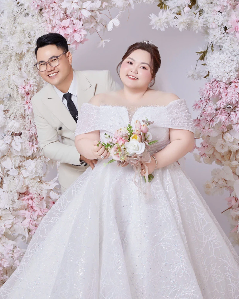 Cô dâu hơn 100kg cháy hết mình trong đám cưới, được mẹ chồng tặng quà đặc biệt - Hình 2