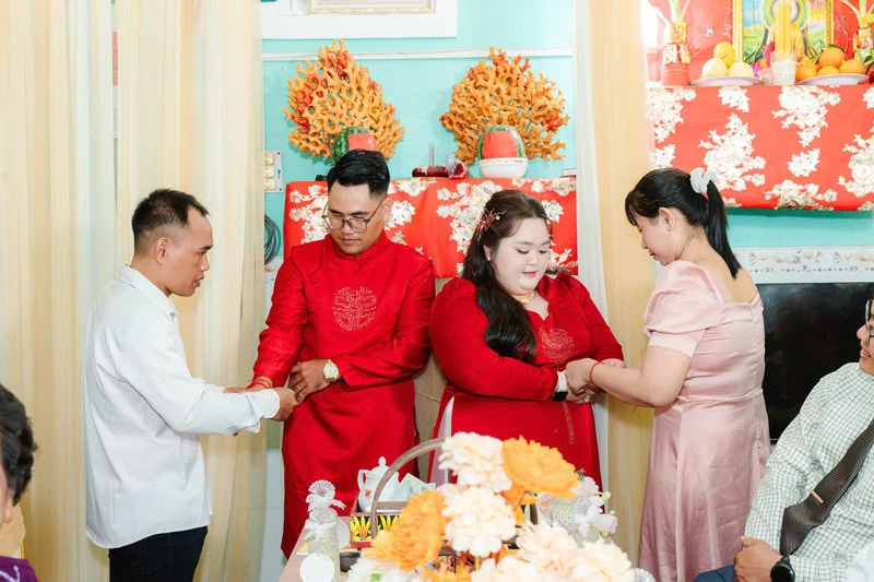 Cô dâu hơn 100kg cháy hết mình trong đám cưới, được mẹ chồng tặng quà đặc biệt - Hình 4