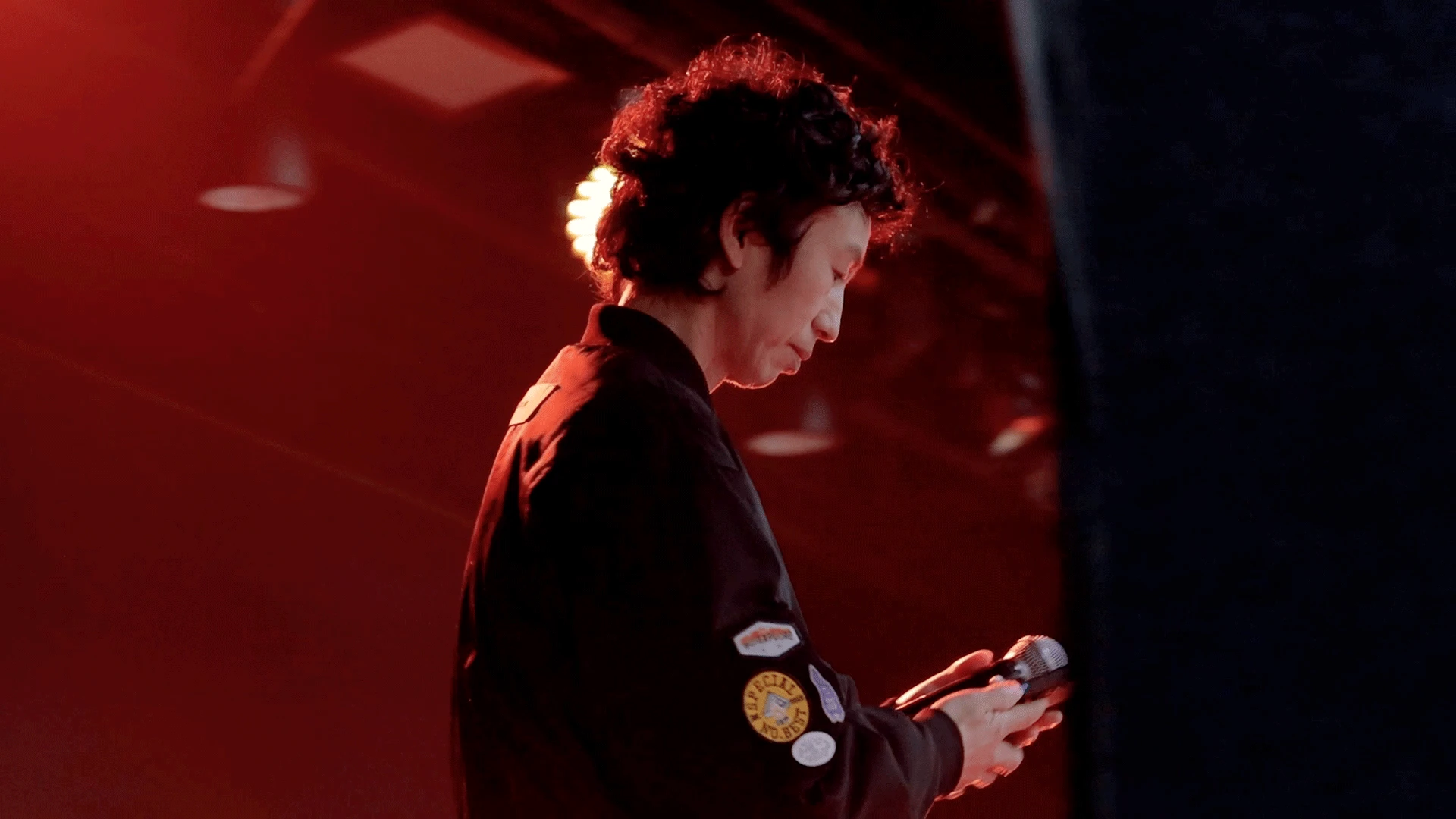 Dấu chấm hết của một hiện tượng: Tổ chức concert bán được 7 vé, khủng hoảng rời showbiz không ai biết - Hình 2