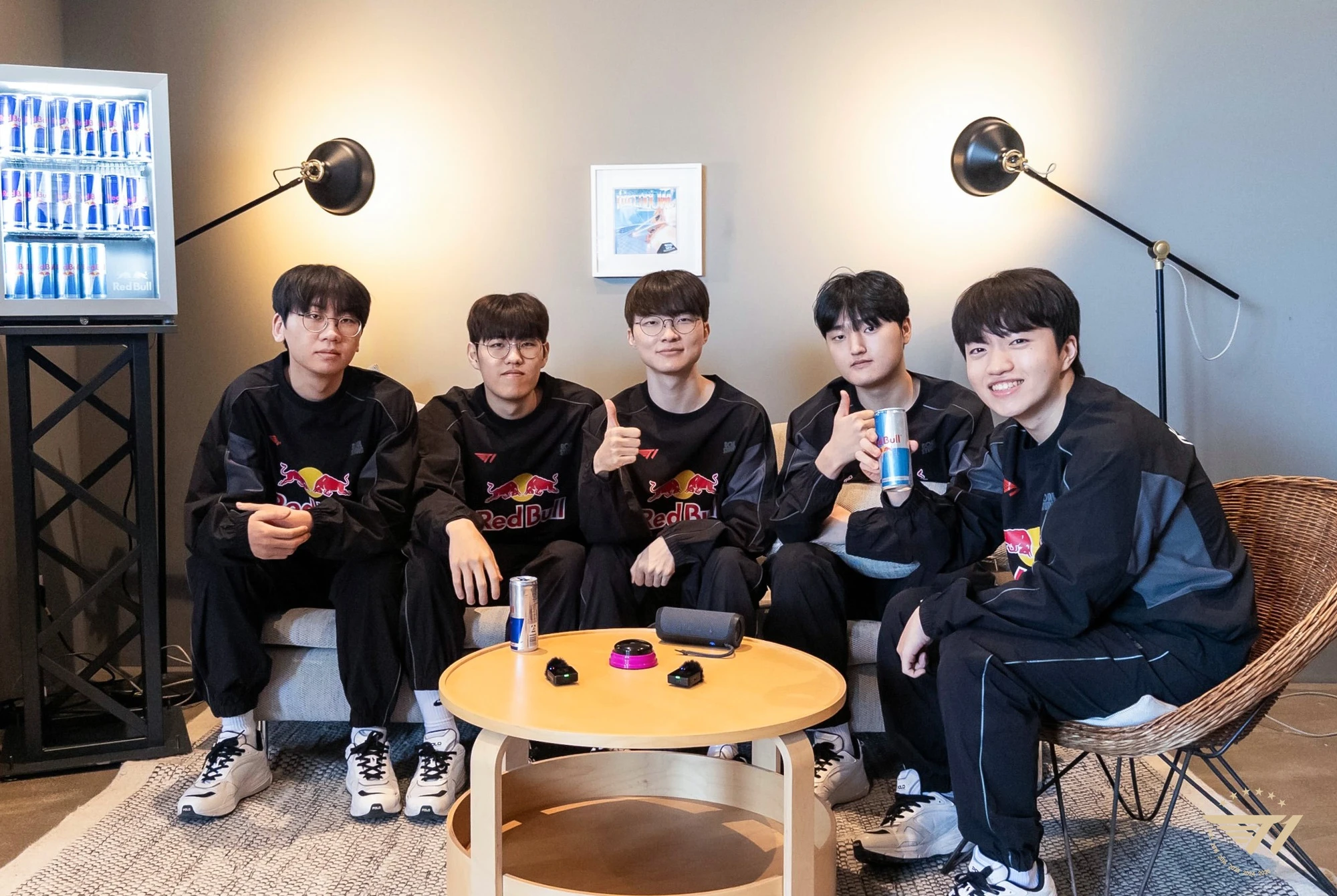 HLE đại thắng T1 nhưng Gumayusi và Peyz mới chiếm hoàn toàn spotlight - Hình 3