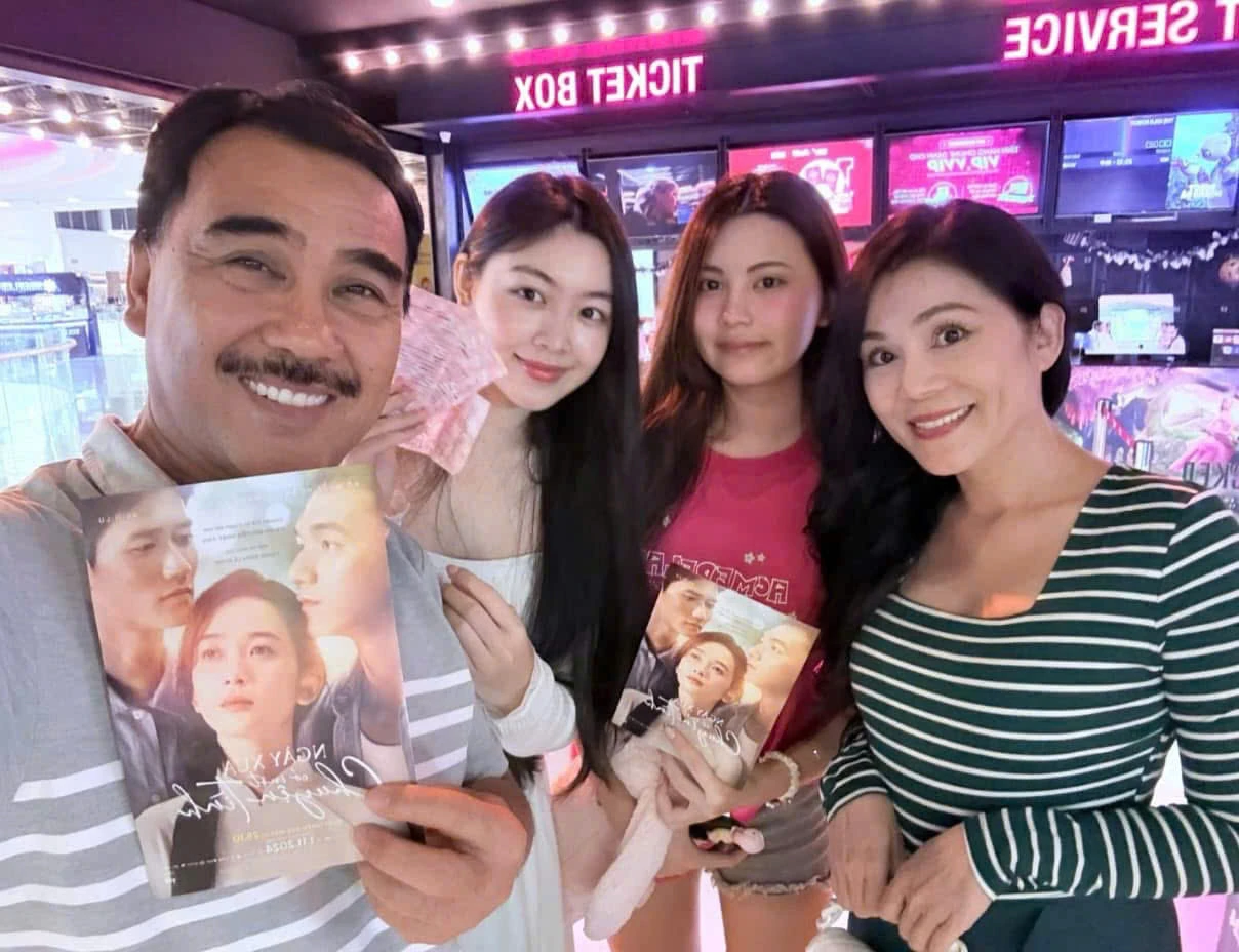 Nhan sắc tuổi 19 được khen xinh như hoa hậu của con gái MC Quyền Linh - Hình 11