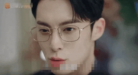 Xui 8 kiếp mới vớ phải phim Trung Quốc này: Nữ chính mặc đồ hiệu như hàng chợ, cảnh nóng phản cảm nhất trên đời - Hình 6