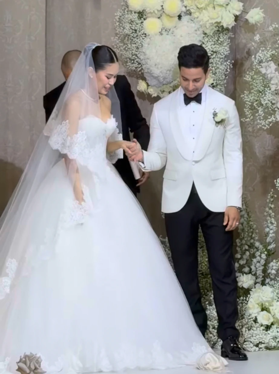 Tỷ phú Johnathan Hạnh Nguyễn tổ chức siêu đám cưới cho con gái: Nhận xét từ truyền thông quốc tế - Hình 7