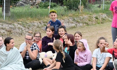 Ngôi làng kỳ lạ nhất thế giới: 11 năm chỉ sinh toàn con gái, vô lý nhưng là thật - Hình 1