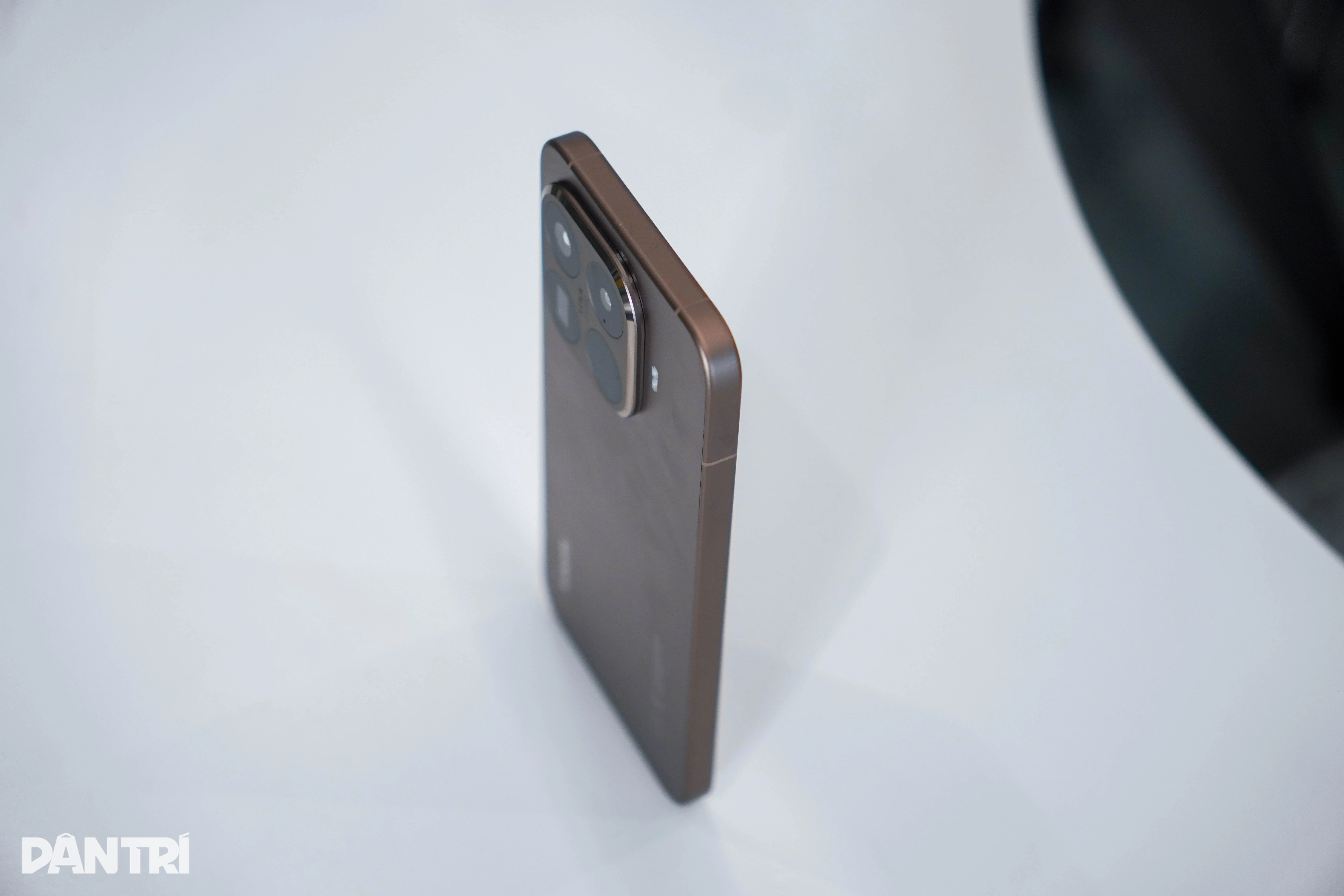 Đánh giá Xiaomi 15T Pro: Có gì để cạnh tranh iPhone 17? - Hình 14