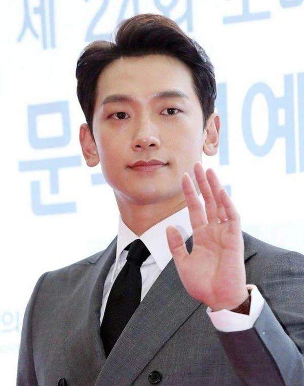 Bi Rain trước giờ G, vé bán chậm, nhìn hàng ghế trống fan thắc mắc 1 điều? - Hình 5