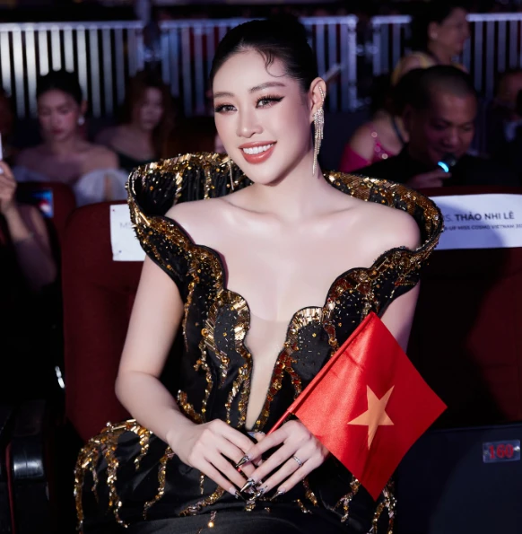 Hoa hậu Đỗ Hà nói 2 từ sốc về Tân Miss Cosmo 2025, 1 điểm bị soi, CĐM dậy sóng! - Hình 4