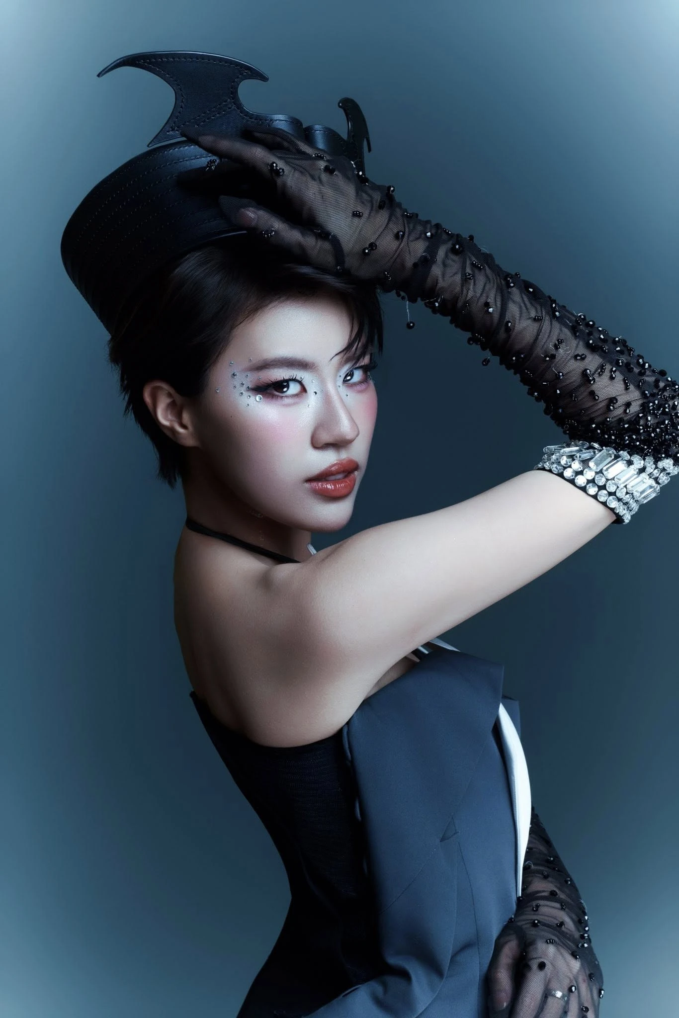 Bản hit giúp mỹ nhân Vbiz đổi đời: Một bước nổi tiếng toàn cầu, 5 năm chưa có hiện tượng nào soán ngôi - Hình 1