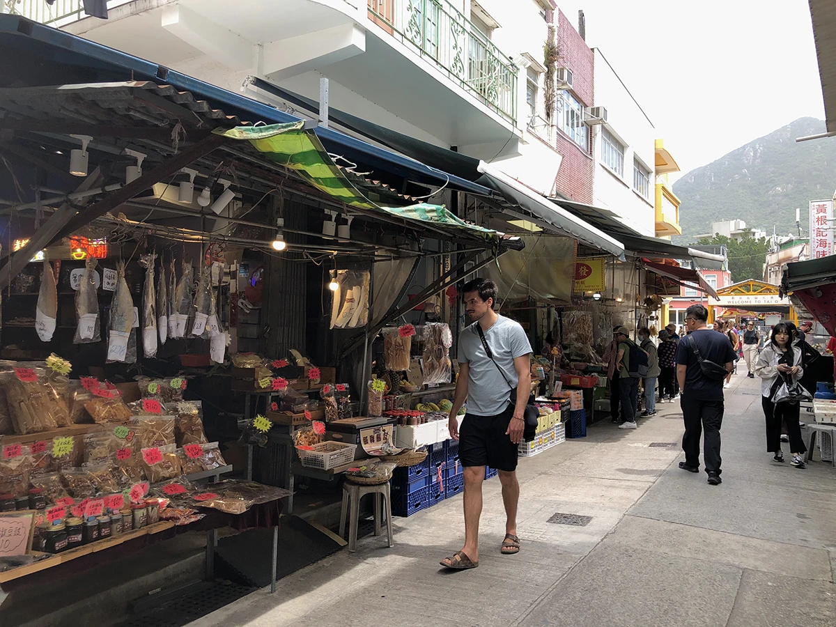 Ghé thăm làng chài cổ Tai O khác lạ ở Hồng Kông - Hình 12