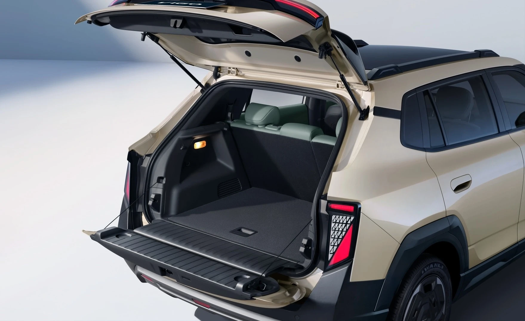 SUV cỡ nhỏ giá 335 triệu đồng sẽ bán ở Việt Nam thiết kế cá tính, trang bị tiện ích sánh ngang Toyota Yaris Cross, rẻ hơn Kia Morning, Hyundai Grand i10 - Hình 4